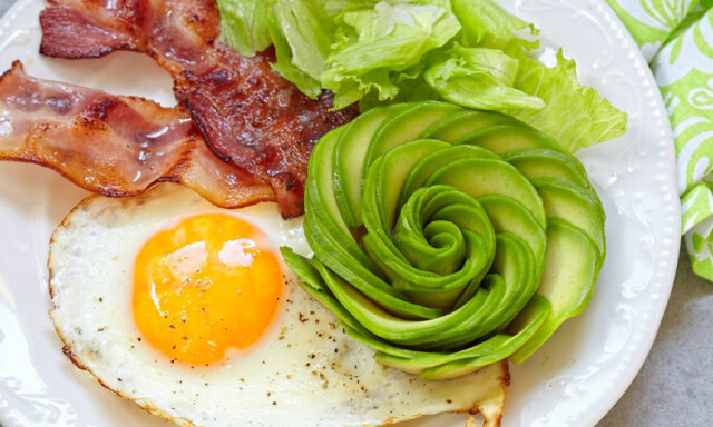 Norsk professor advarer mot trenddiett. Får selv slakt